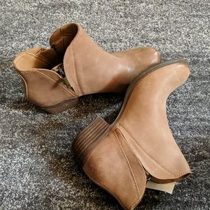 Lucky Brand boots